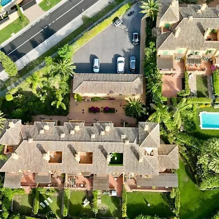 Chalet Adosado For Rent In Sotogrande San Roque (Andalucia)