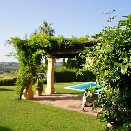 Adosado For Rent In Sotogrande
